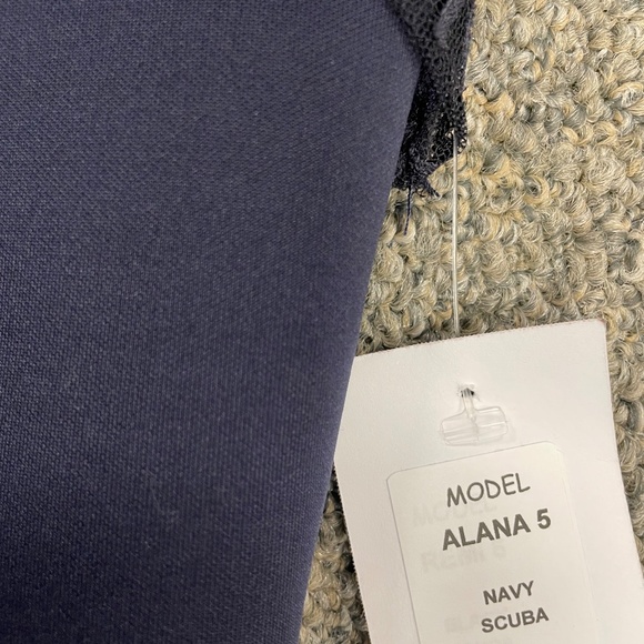 Dolls & Divas Couture Scuba Dress with lace cap sleeve Size 12 - Picture 6 of 8